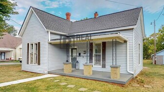 112 High St in Portland, TN - Building Photo