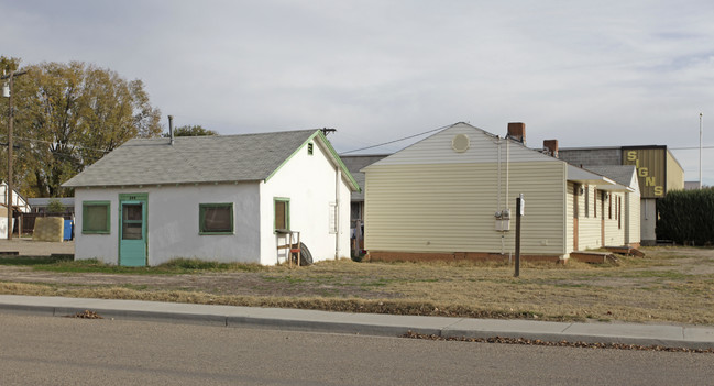 403-413 E Belmont St in Caldwell, ID - Building Photo - Building Photo