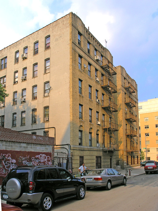 65 Jesup Pl in Bronx, NY - Building Photo