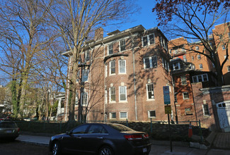 1960 Biltmore St NW in Washington, DC - Building Photo - Building Photo