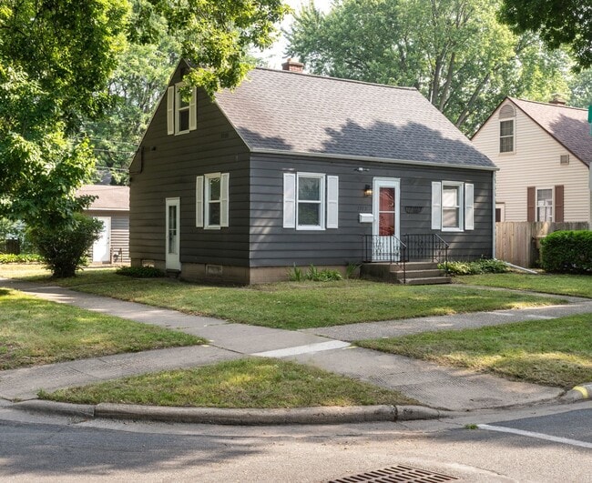 property at 2702 Coolidge St