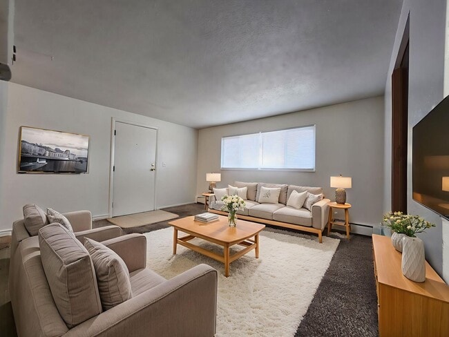 property at 7140 Alegre Cir