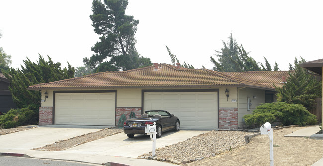 2509 Jenifer Ct in Antioch, CA - Building Photo - Building Photo