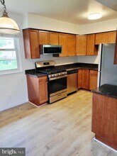 52 Forge Rd in Medford, NJ - Foto de edificio - Building Photo