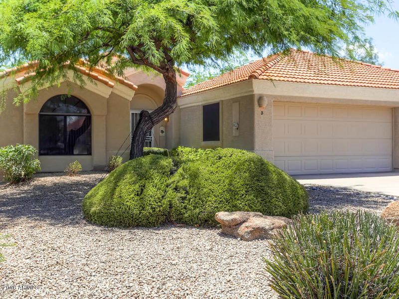 14402 N Ibsen Dr in Fountain Hills, AZ - Foto de edificio