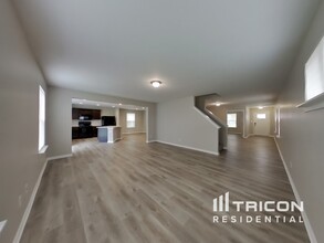 918 Olmsted Ct in Shelbyville, IN - Building Photo - Building Photo