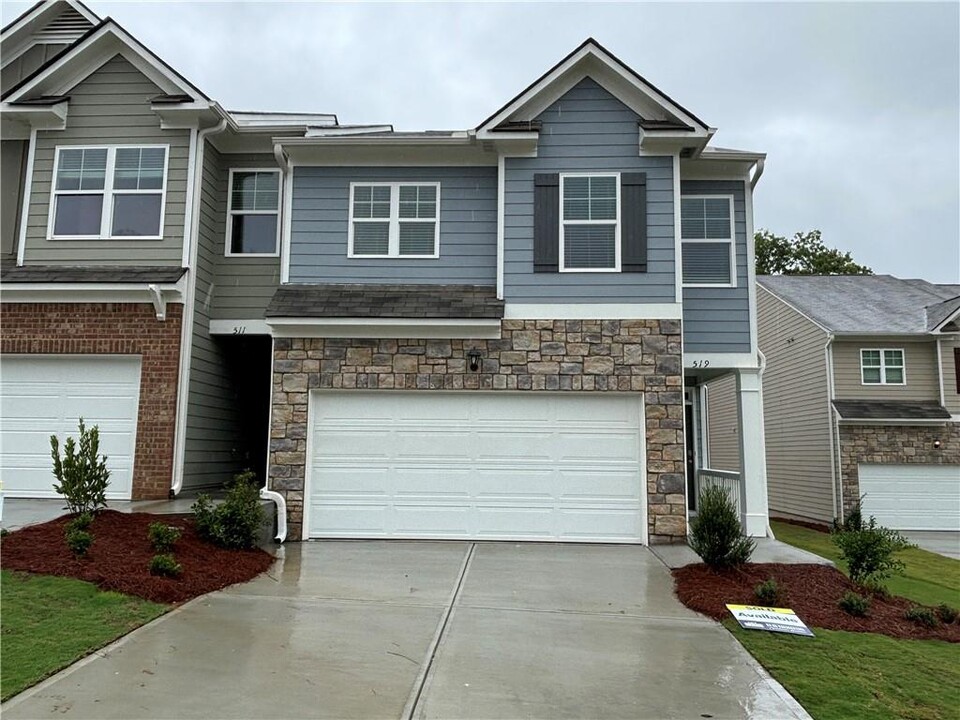 519 Stoneybrook Dr in Dahlonega, GA - Foto de edificio