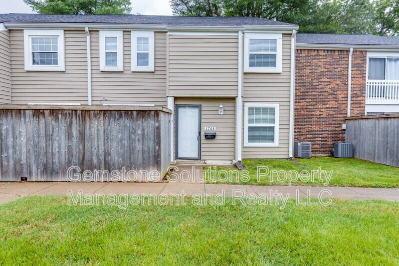 1705 Granville Rd in Franklin, TN - Foto de edificio