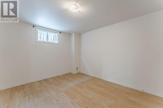 12 Quinlan Rd in Barrie, ON - Building Photo - Building Photo