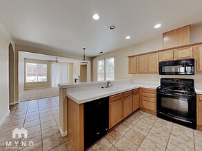 6890 Apus Dr in Sparks, NV - Building Photo - Building Photo