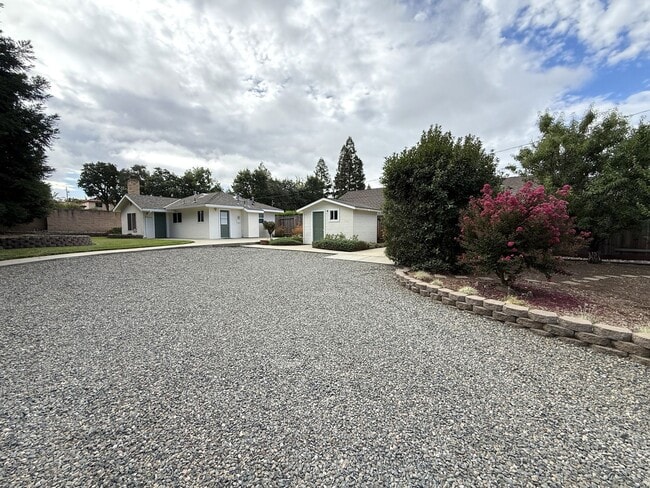 8826 Fair Oaks Blvd