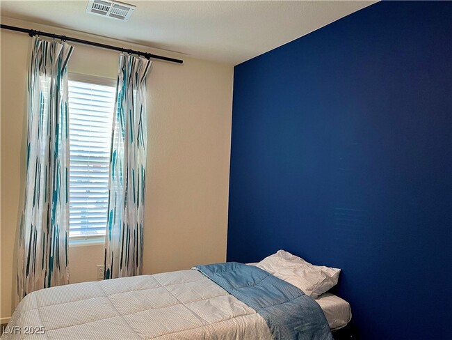 property at 4862 Orchid Rdg Ave