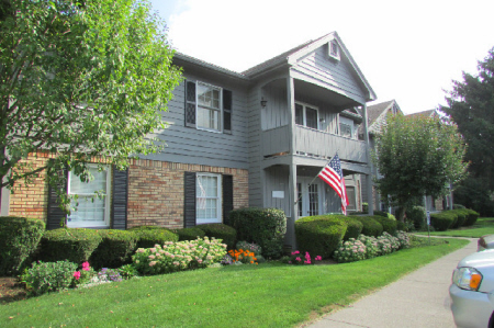 Woodcreek Apartments in Pittsford, NY - Building Photo - Building Photo