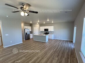 9352 Ceylon St in Commerce City, CO - Foto de edificio - Building Photo