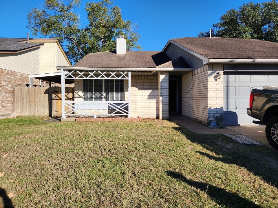 3036 Walnut Springs Dr in Katy, TX - Building Photo
