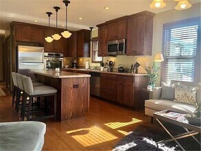 555 Grand Hill in St. Paul, MN - Building Photo - Building Photo