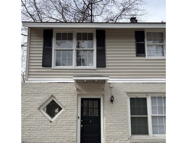 property at 517 Deerwood St