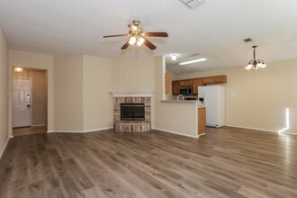 6366 Twilight Cir in Fort Worth, TX - Building Photo - Building Photo