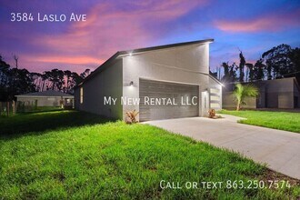 3584 Laslo Ave in North Port, FL - Foto de edificio - Building Photo