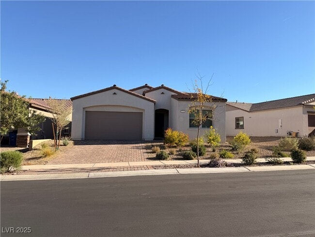 property at 724 Omaggio Pl