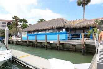 1015 Anglers Cove in Marco Island, FL - Building Photo - Building Photo