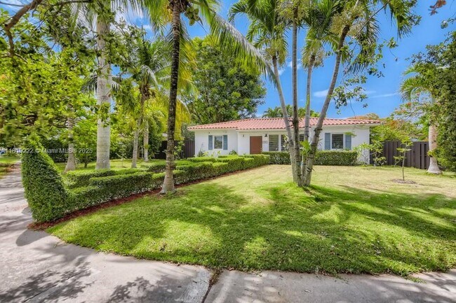 6890 SW 51st St in Miami, FL - Building Photo - Building Photo
