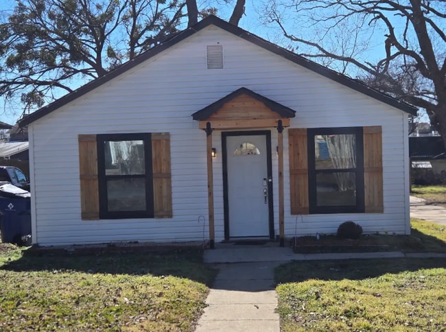 property at 108 W Acheson St