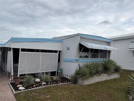 4108 10th St Ct E in Ellenton, FL - Building Photo