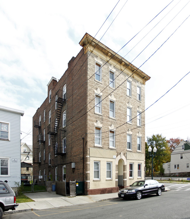 23 1st St in New Rochelle, NY - Foto de edificio - Building Photo