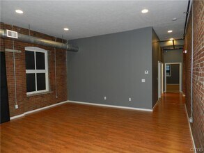 317 S Clinton St in Syracuse, NY - Building Photo - Building Photo