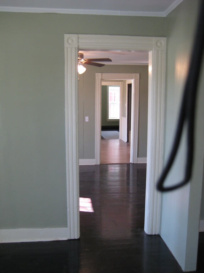 168 Main St, Unit 1 in Hudson Falls, NY - Building Photo - Building Photo