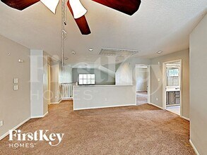 23 E Gaslight Pl in Spring, TX - Building Photo - Building Photo