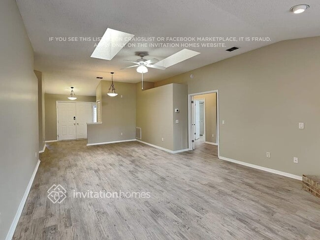 11252 Stoney Point Ln W in Jacksonville, FL - Building Photo - Building Photo