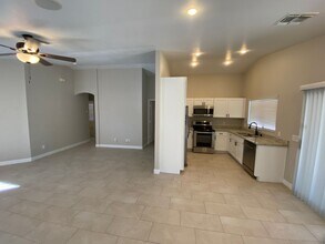 1616 E Desert Ln in Phoenix, AZ - Building Photo - Building Photo