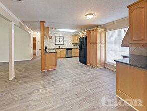 4909 Tiffany Ln in Schertz, TX - Foto de edificio - Building Photo