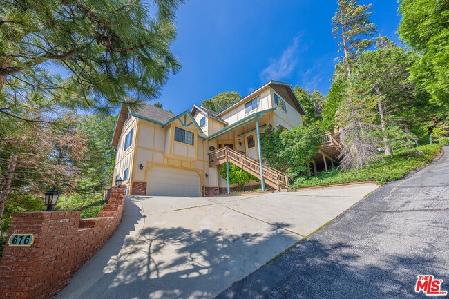 property at 676 Zurich Dr