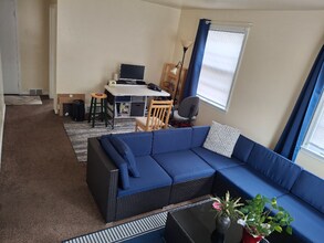 8317 W Dana St, Unit 8317 in Milwaukee, WI - Building Photo - Building Photo