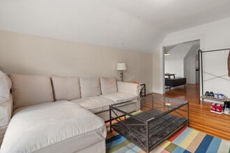 1121 Leonard Pl in Evanston, IL - Building Photo - Building Photo