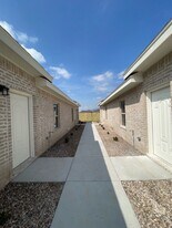 809 S Mississippi St, Unit Unit 1 in Alton, TX - Building Photo