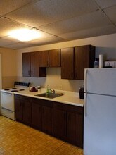 41 Cortland St, Unit E in Norwich, NY - Foto de edificio - Building Photo