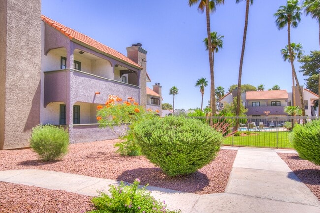 2212 Sunfish Dr in Henderson, NV - Building Photo - Building Photo