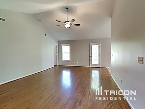 4037 Hereford Ln in Dallas, NC - Building Photo - Building Photo