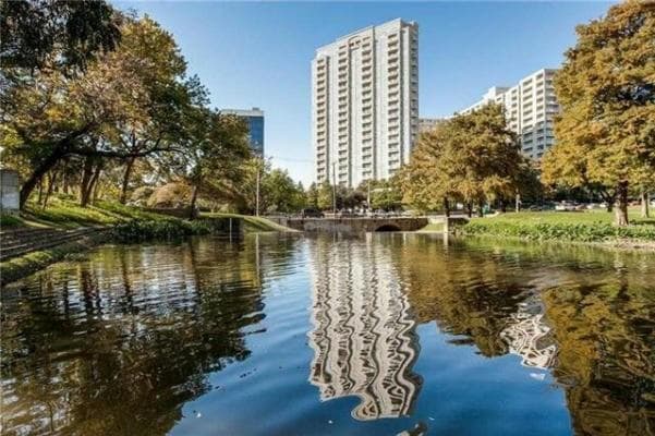 3225 Turtle Creek Blvd in Dallas, TX - Building Photo - Building Photo