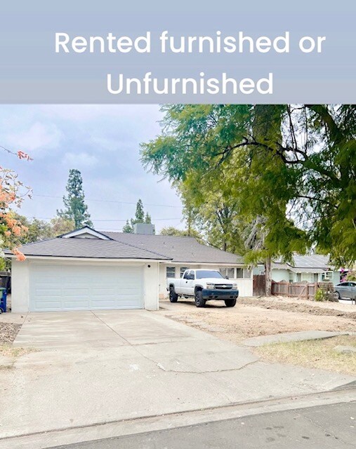 15907 Tuba St in Los Angeles, CA - Building Photo