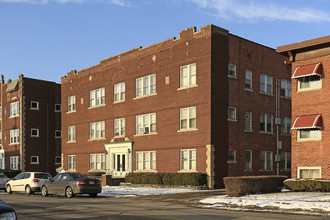 Riverview Apartments in Lakewood, OH - Building Photo - Building Photo