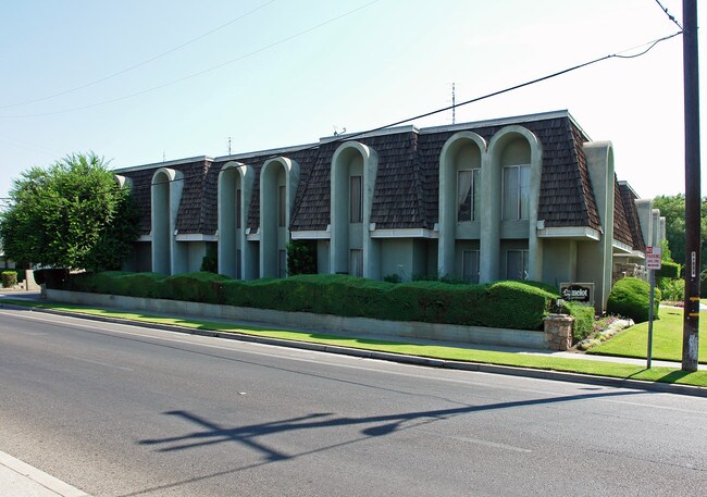 1232-1254 W Cornell Ave in Fresno, CA - Foto de edificio - Building Photo