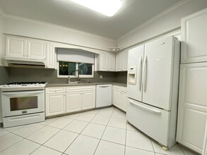 1049 Van Buren St in Hollywood, FL - Building Photo - Building Photo