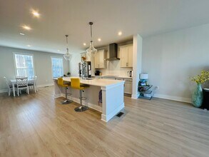 594 Hazel Dr in Henrico, VA - Building Photo - Building Photo