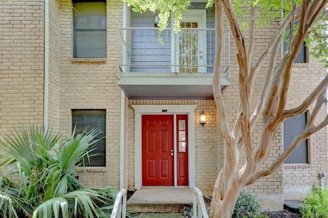 property at 802 Banister Ln