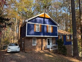 505 Westbrook Dr in Raleigh, NC - Building Photo